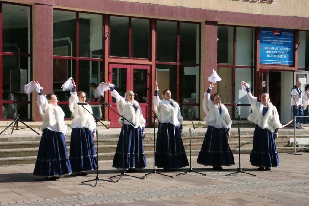 rPwvTuUZBuA.jpg